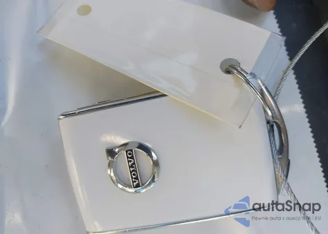 2016 Volvo Xc90 T6 Inscription z USA, uszkodzony, nr VIN YV4A22PL0G1054975